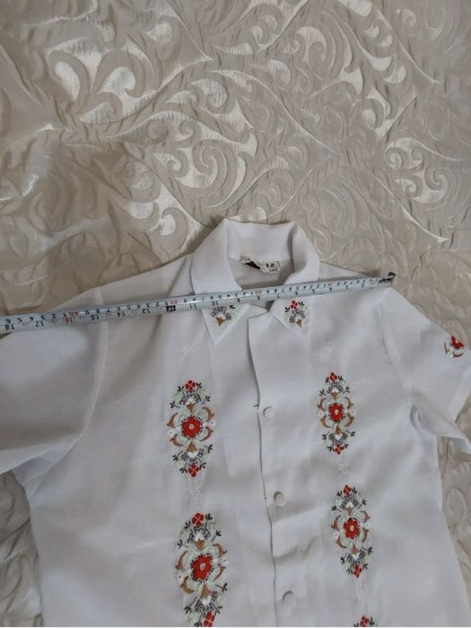 Риза с народни мотиви
