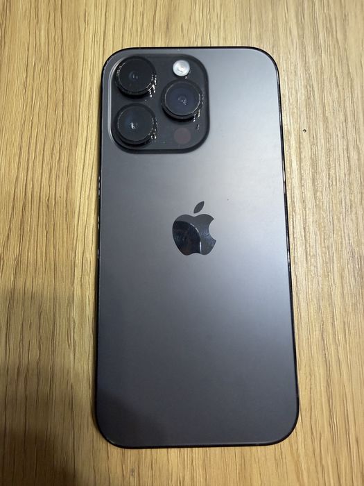 iPhone 14 Pro 256GB и iPhone XS Max 64GB