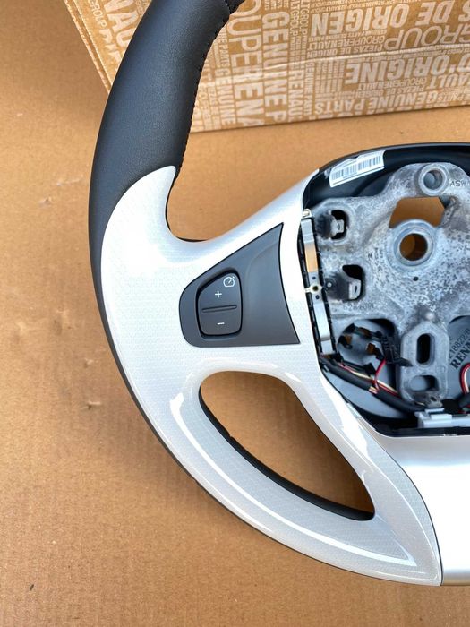 Volan piele Renault Clio 4 Captur nou editie limitata original Renault