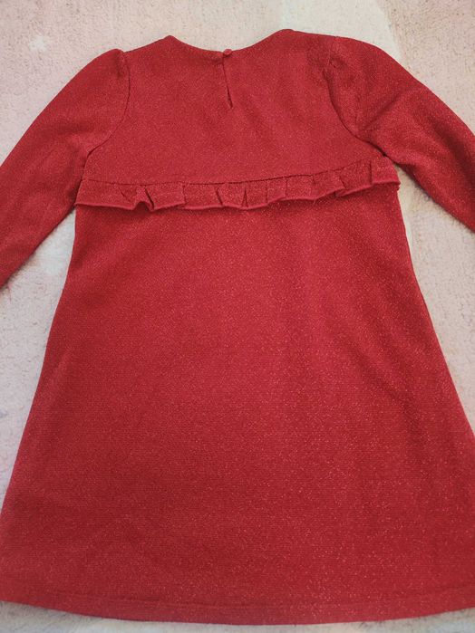 Детска червена роля