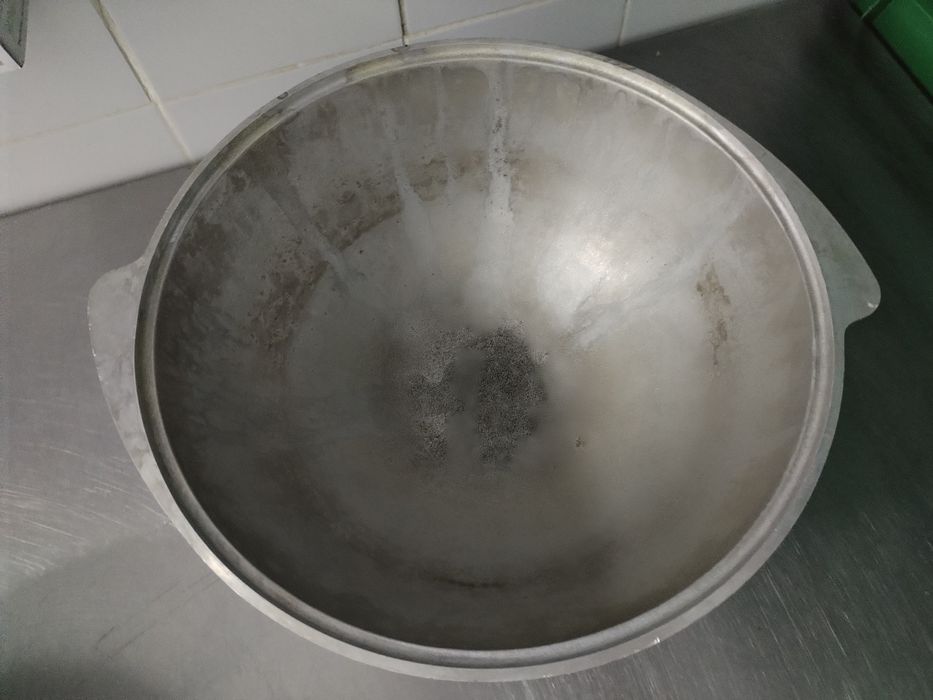 Казан продам новый чугунный