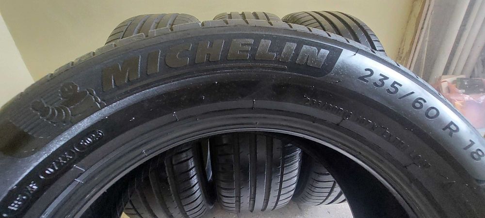 Гуми Michelin 235 60 18