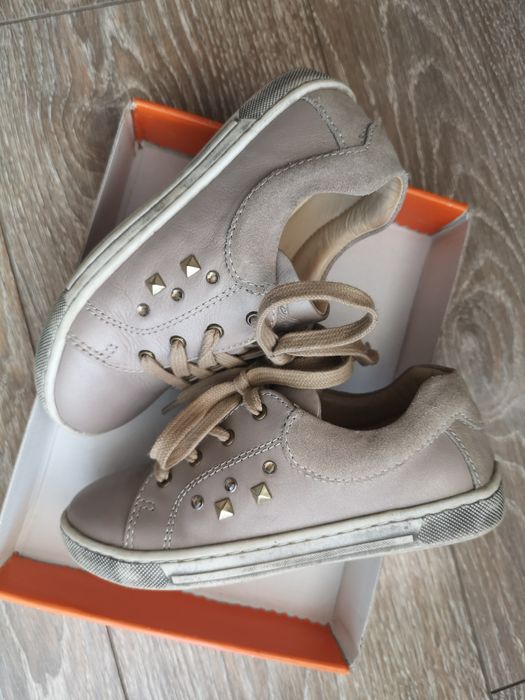 Кожени италиански детски обувки Chicco с перлен ефект с декорации