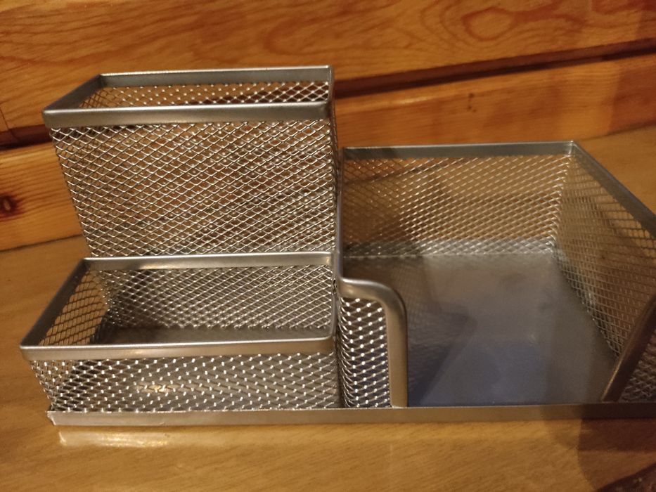 Металлическая подставка-органайзер для ручек,скрепок, стикеров