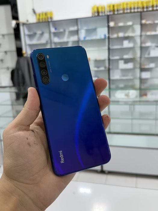 Redmi Note 8 4/64gb срочни сотилади