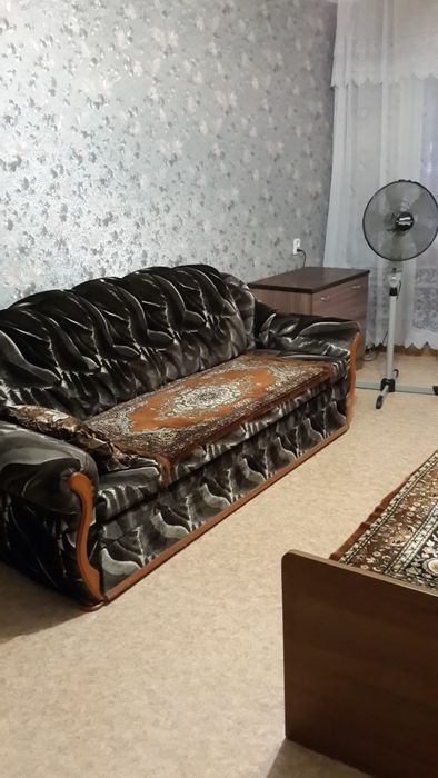 Продам Диван б/у,раскладной.