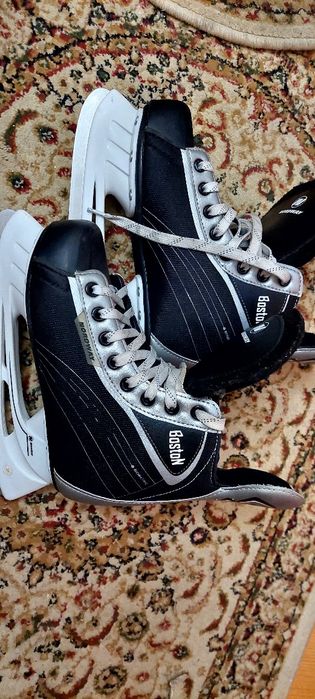 Продам коньки  на мальчика.