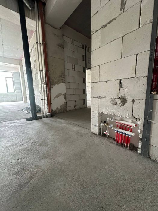 Коммерция 992 м², 18 комнат, первая линия, Askiya City