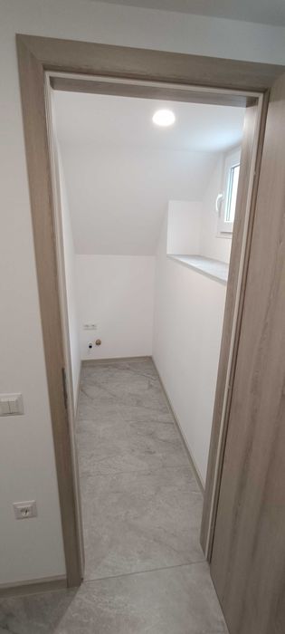 Продава се Етаж от къща в Русе, Цветница - 110 кв.м за 1391 €/кв.м - Снимка #18