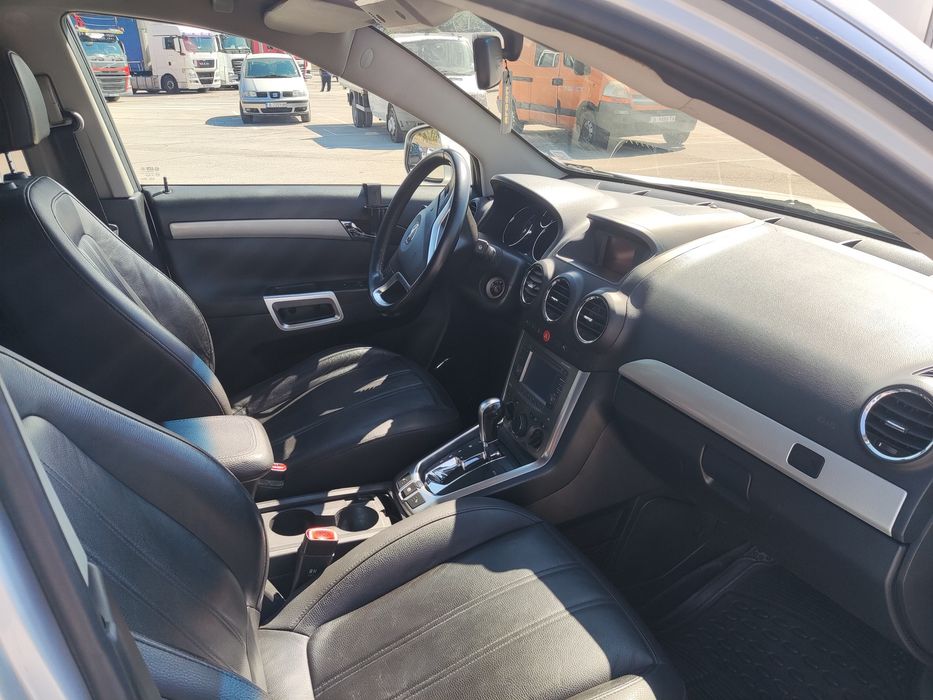 Продавам Opel Antara