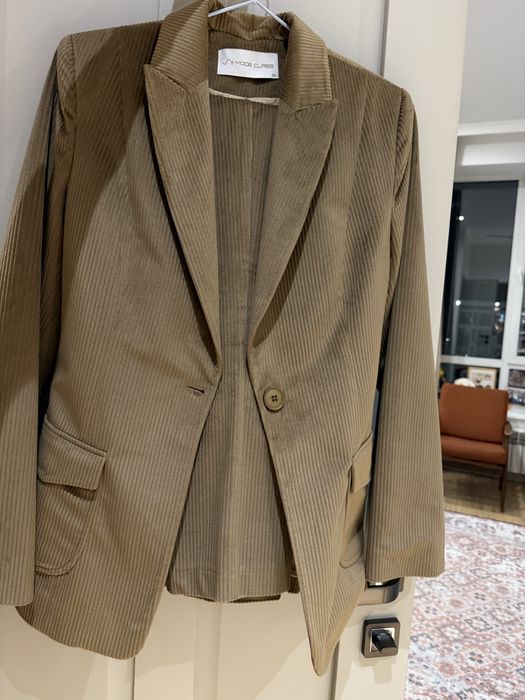 Женская одежда в отличном состоянии