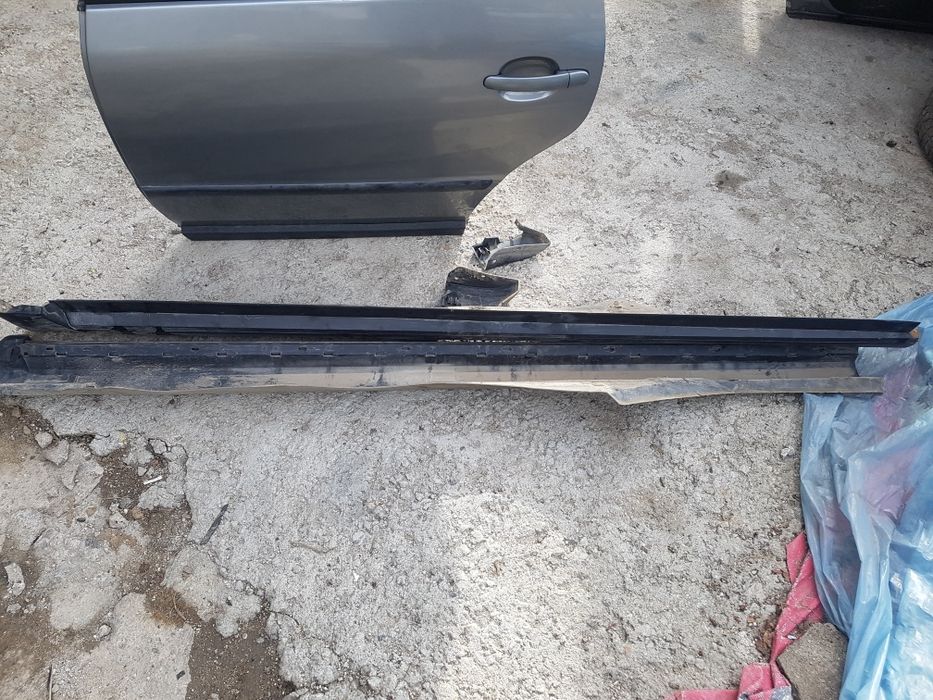 Прагове за пасат 5 комби