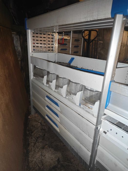 Шкафове за инструменти  за бус