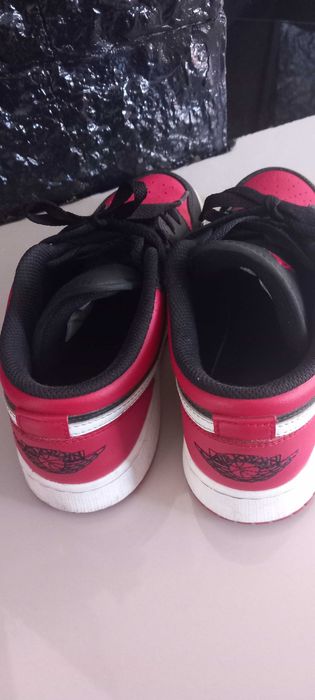 Adidași  jordan nike