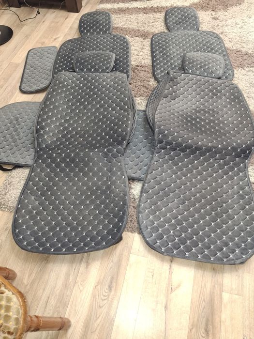 Продам чехлы универсальные