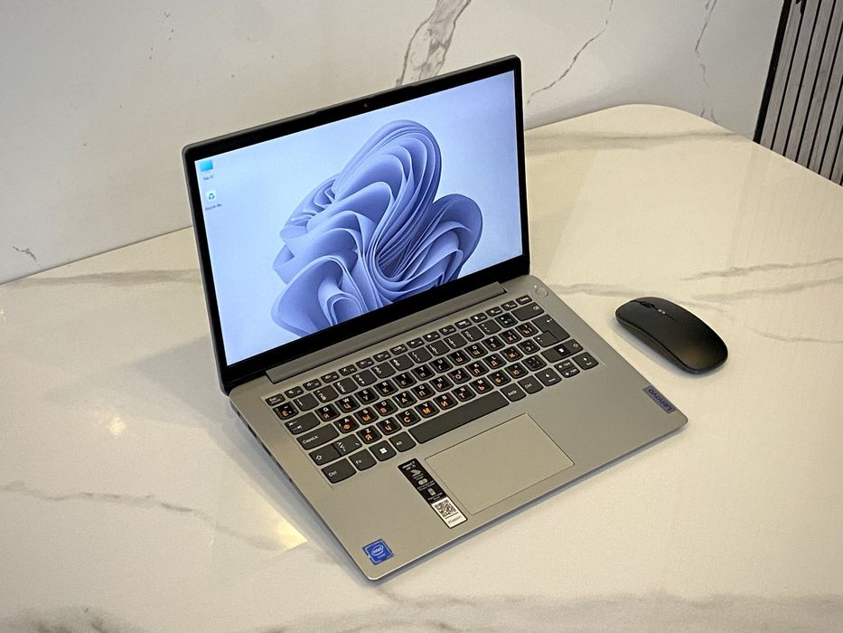 Ноутбук Lenovo сатылады!