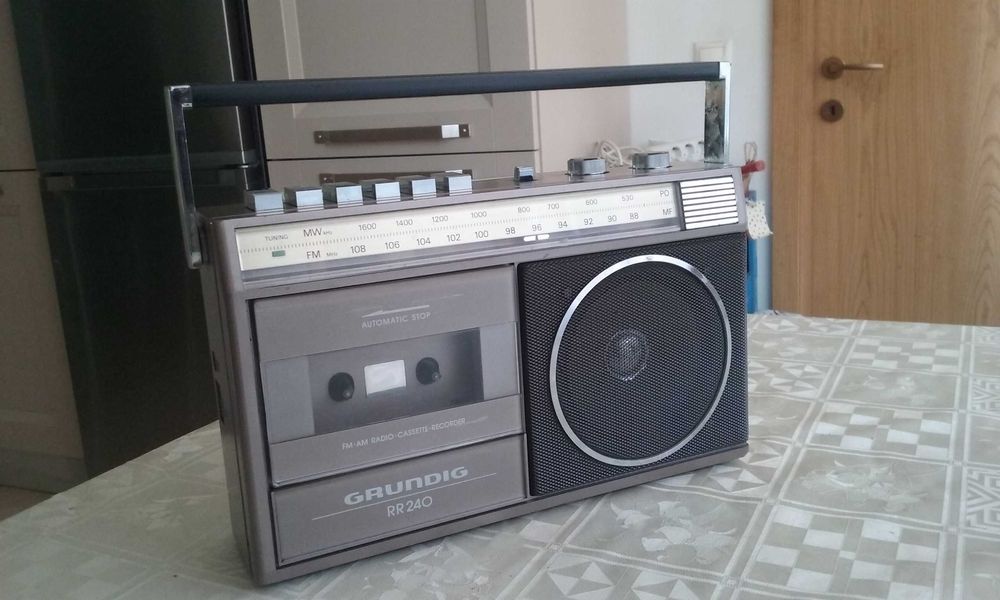 radiocasetofon colectie Grundig
