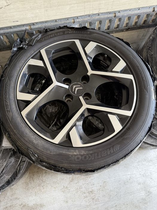 Vand 4 jante cu anvelope citroen C3 , C4