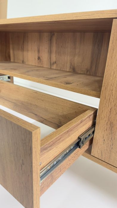 Продам ТВ-тумбу.