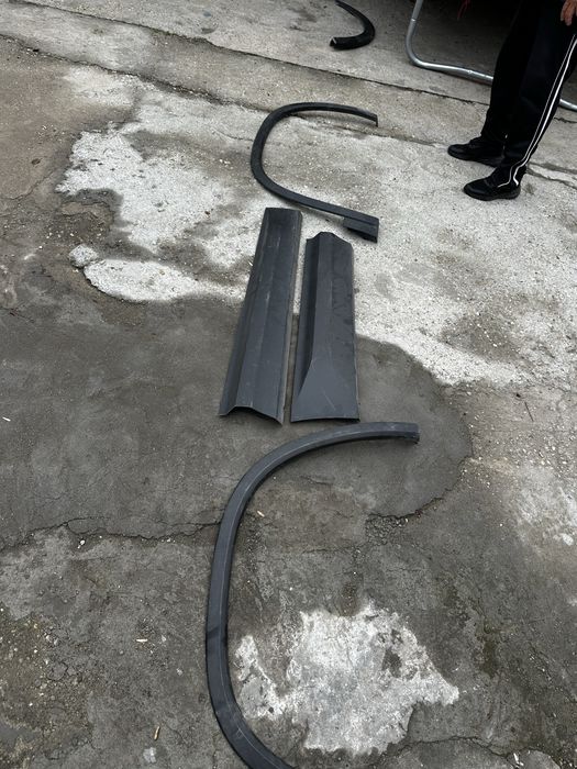 Bandouri usi aripi dreapta skoda kodiaq.