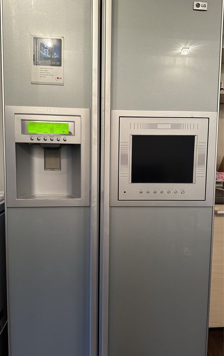 Холодильник с телевизором