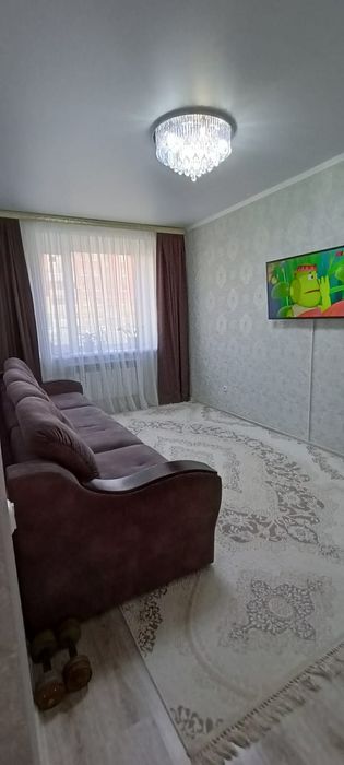 Продам шторы и тюль в отл.сост.