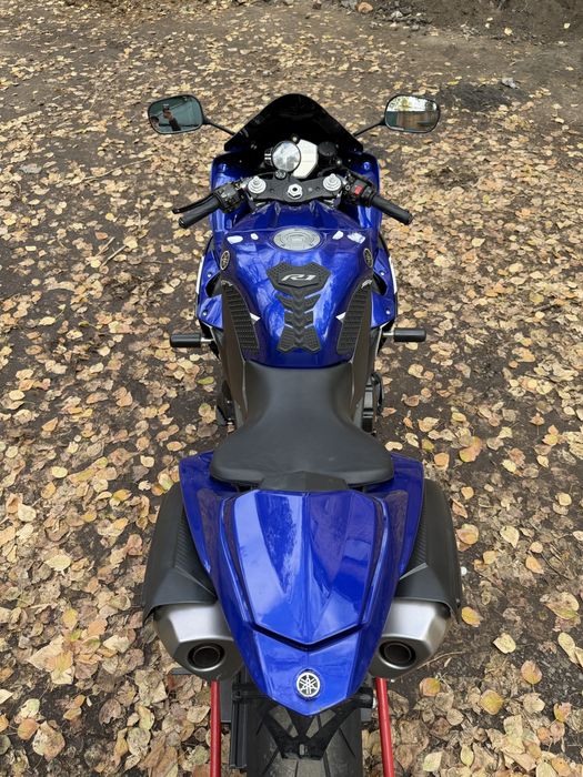 Yamaha R1 спортивный мотоцикл