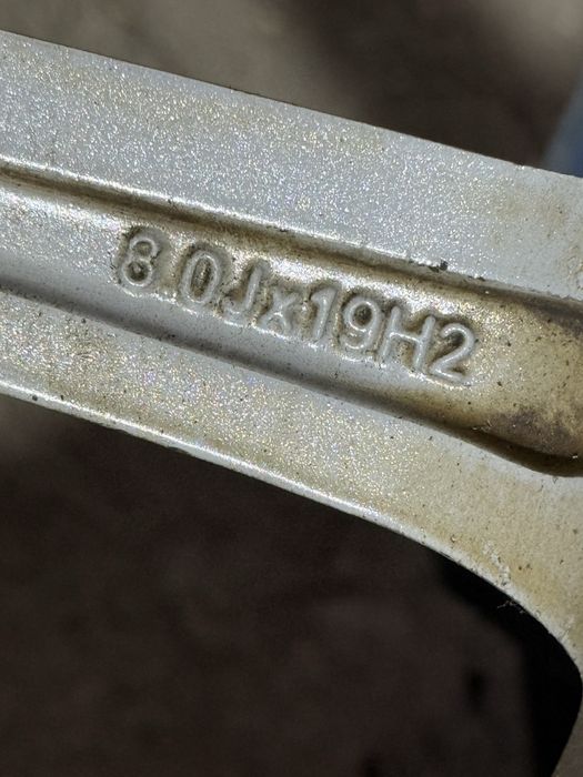 Джанти 19 цола с гуми 2 броя 255.40.19 /5.112