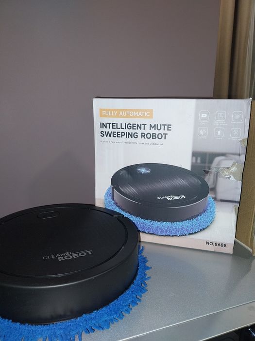 Робот ,събира прах нов