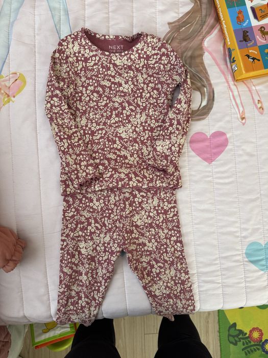 Бебешки дрехи за момиче