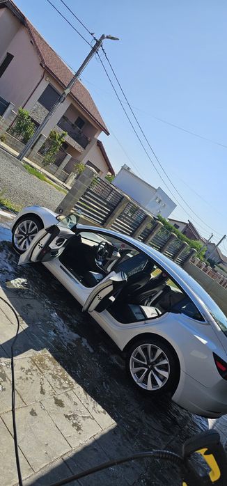 Tesla model 3 Alb perla