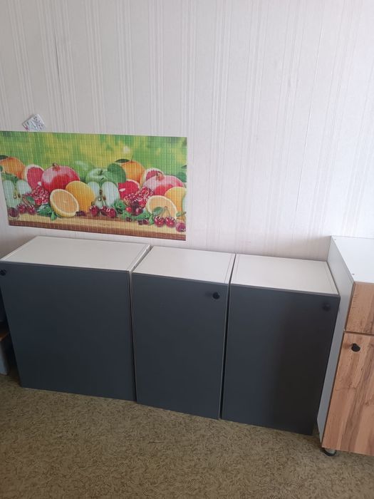 Продам кухонный шкафы