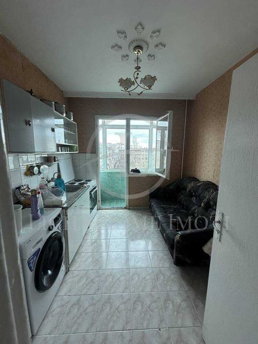 Продава се Двустаен апартамент в Пловдив, Изгрев - 60 кв.м за 595 €/кв.м - Снимка #3