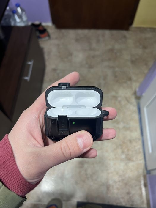 Удароустойчив калъф (Rugged Case) за AirPods Pro 3 – Черен