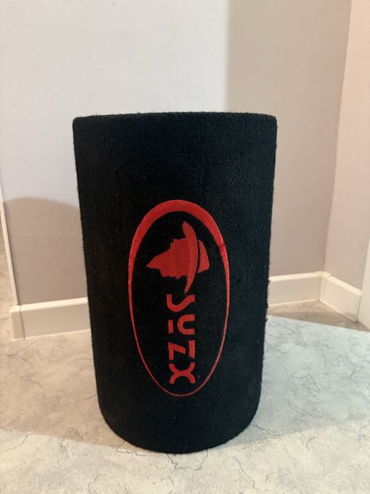 сабвуфер 12V в отл сост