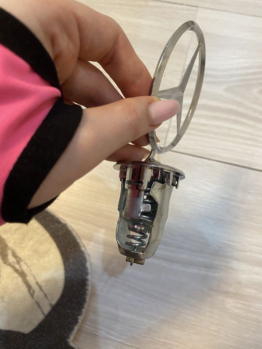 Емблема за Мерцедес