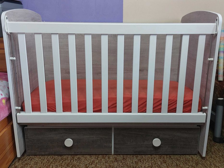 Бебешка кошара с включен матрак, размер 120/70 см