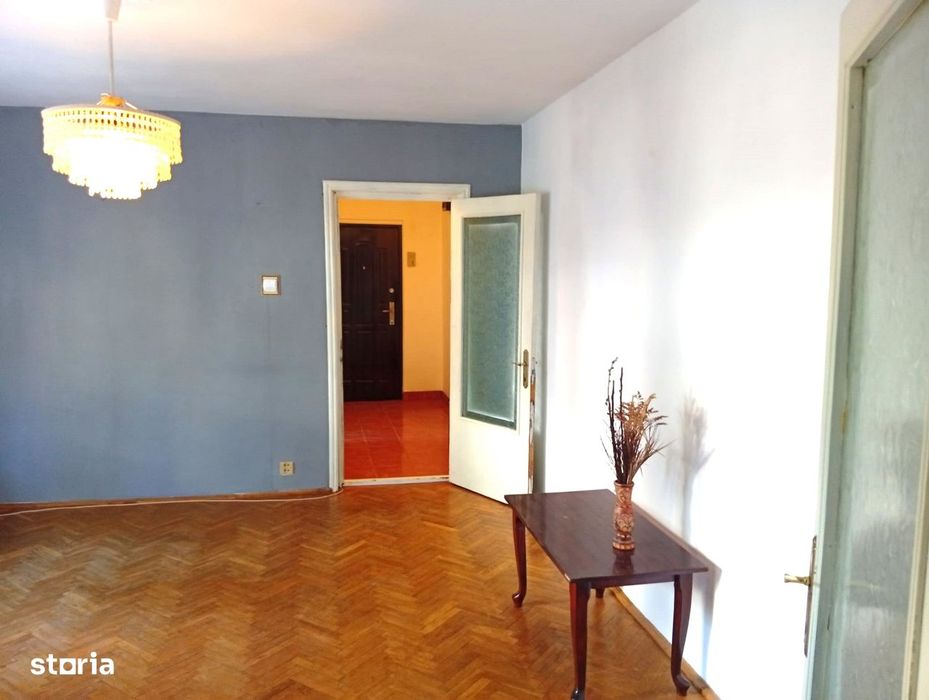 Apartament 2 camere de vanzare in zona Micalaca/Miorita