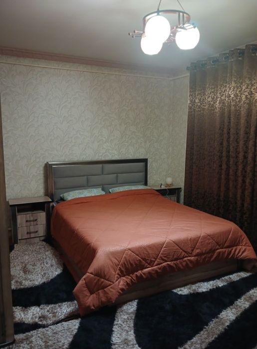 Samarkand viloyat jomboy tuman markazida 7 sotok hovli sotiladi.