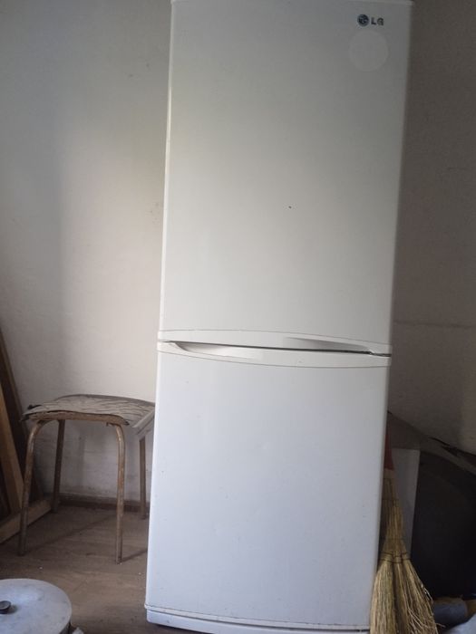 Продам холодильник г.Текели