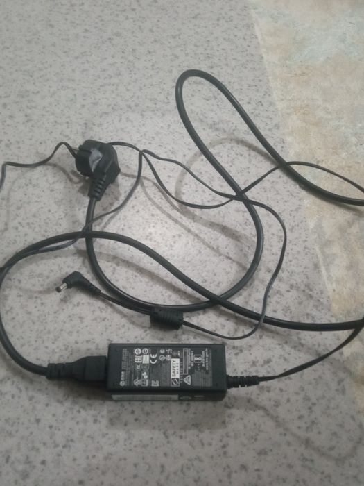 Зарядное устройство для ноутбука