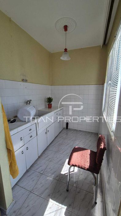 Продава се Тристаен апартамент в Пазарджик, Запад - 84 кв.м за 914 €/кв.м - Снимка #9