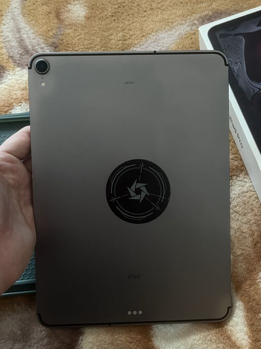iPad Pro (11-inch) 256 gb.
