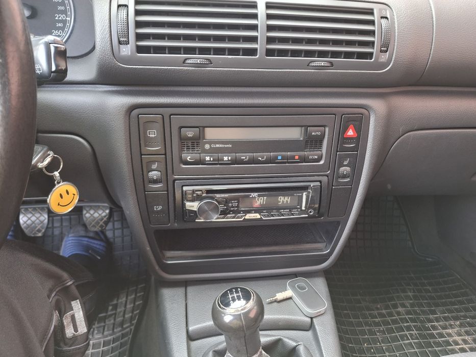 VOLKSWAGEN Passat 2004 — imagine 5