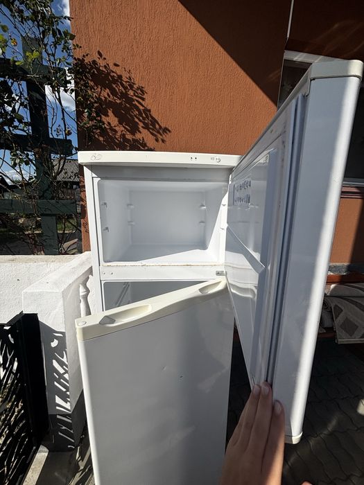 Frigider Arctic utilizat