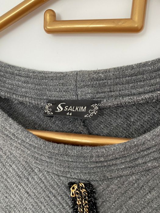 Платья продаются Көйлектер сатылады