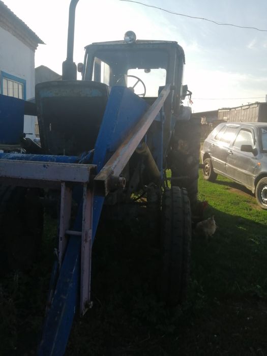 Продам трактор мтз