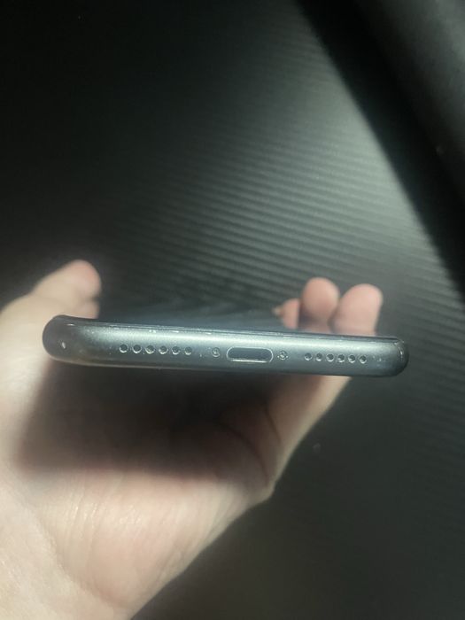 Iphone 11 (айфон)