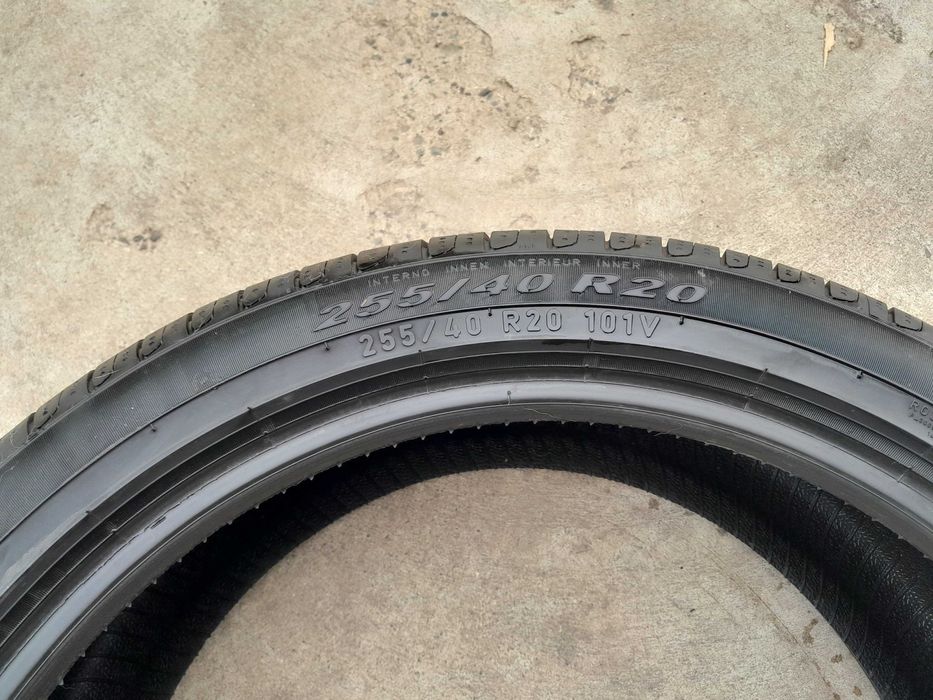 Doua anvelope vara 255 40 20 pirelli scorpion verde seal insid 7,8 mm