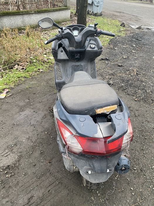 Мотор скутер Kymco downtown